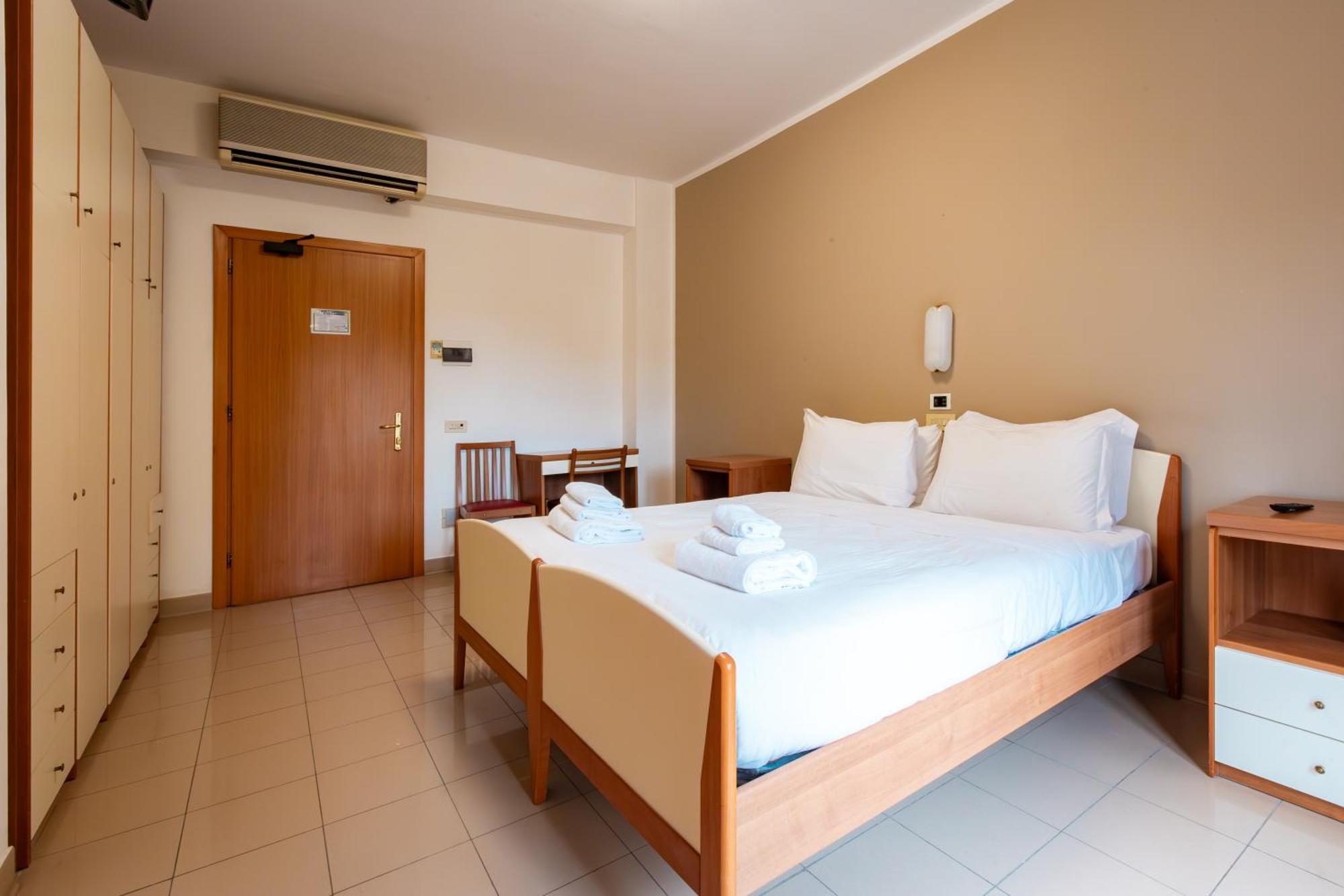 Hostel Ah Roma Zewnętrze zdjęcie