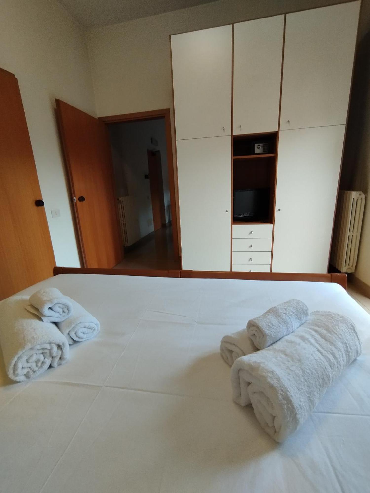 Hostel Ah Roma Zewnętrze zdjęcie